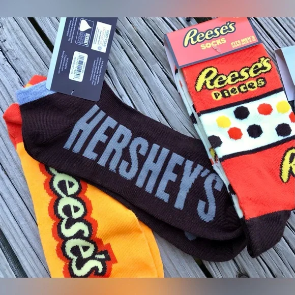 NEW 5 Pair Mens Socks Candy Hershey Reese’s York Chocolate Theme Dad Man Gift - Picture 2 of 6
